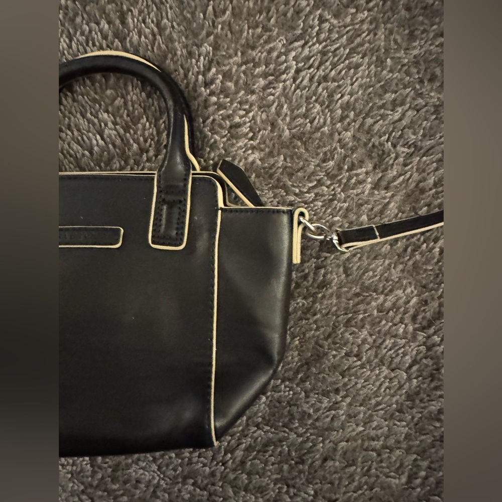 VERA BRADLEY Small Faux Leather Crossbody - Picture 12 of 15